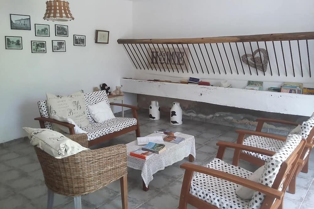 Photo of Others in Montans