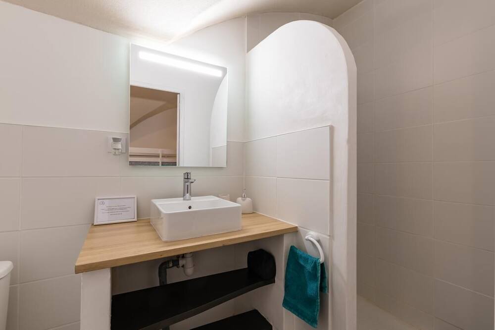 Photo of Bathroom in Mirabel-et-Blacons