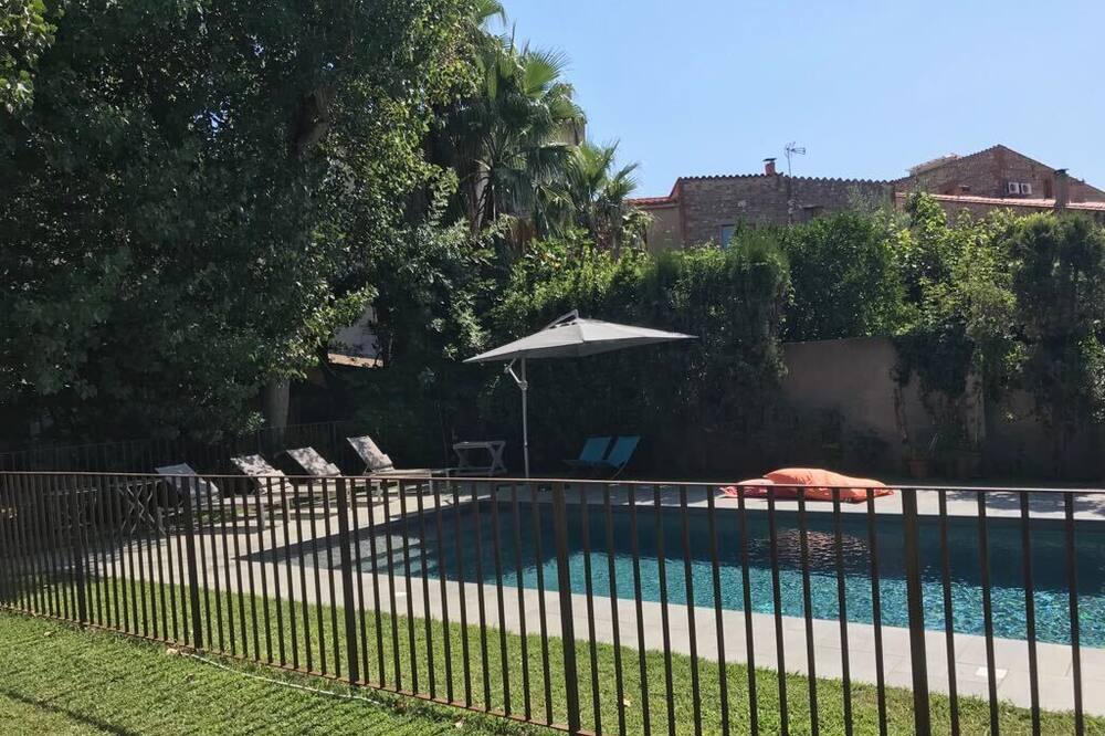 Photo of Outdoor in Palau-del-Vidre
