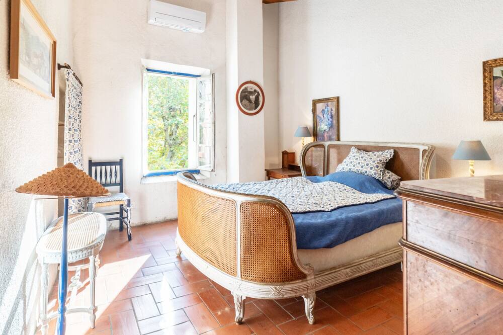 Photo of Bedroom in Palau-del-Vidre