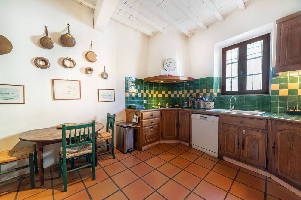 Photo of Kitchen in Palau-del-Vidre