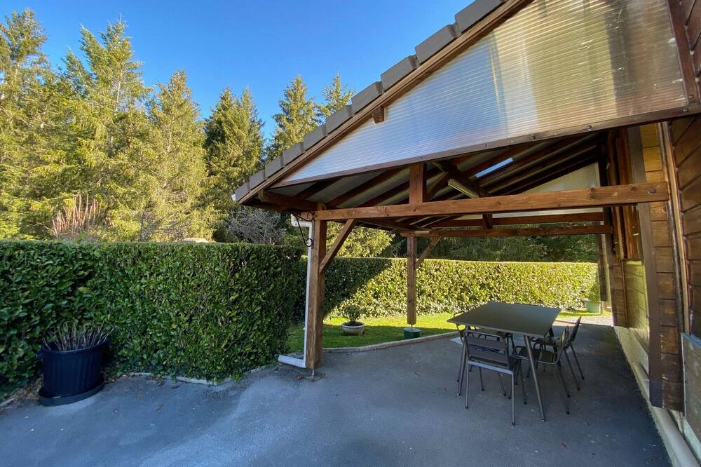 Photo of Outdoor in Salles-Curan