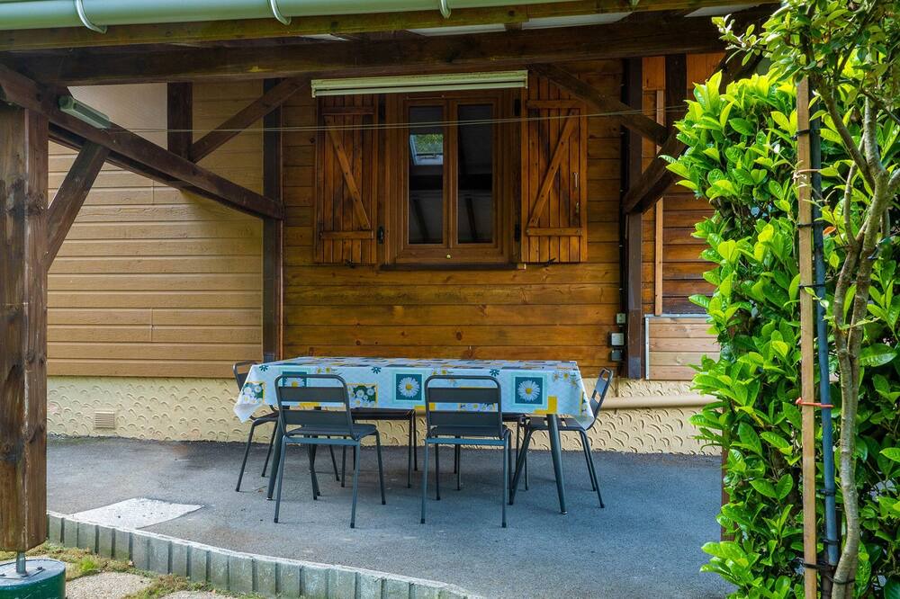 Photo of Outdoor in Salles-Curan