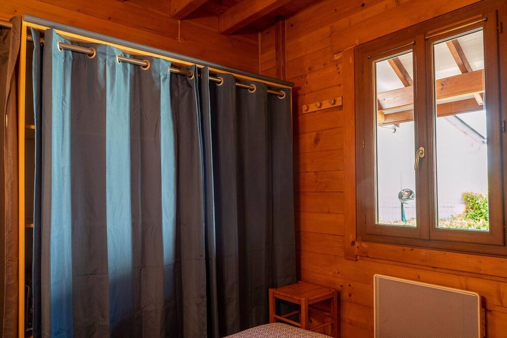 Photo of Bedroom in Salles-Curan