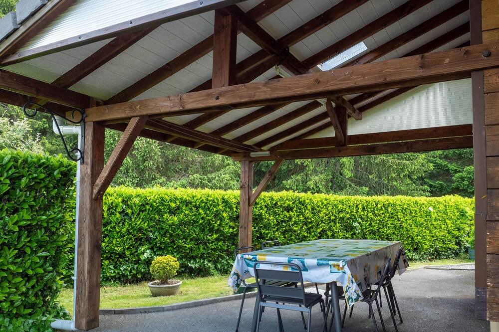 Photo of Outdoor in Salles-Curan