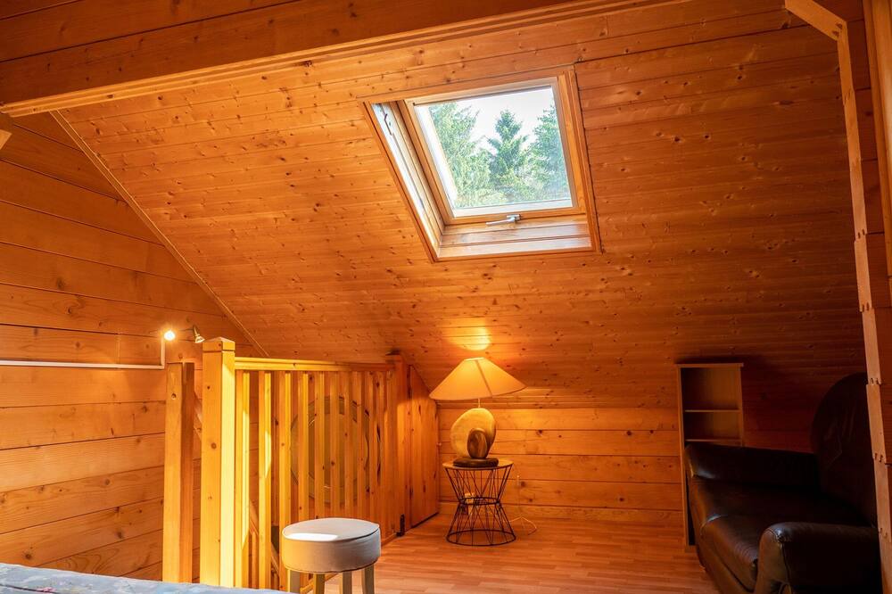 Photo of Bedroom in Salles-Curan
