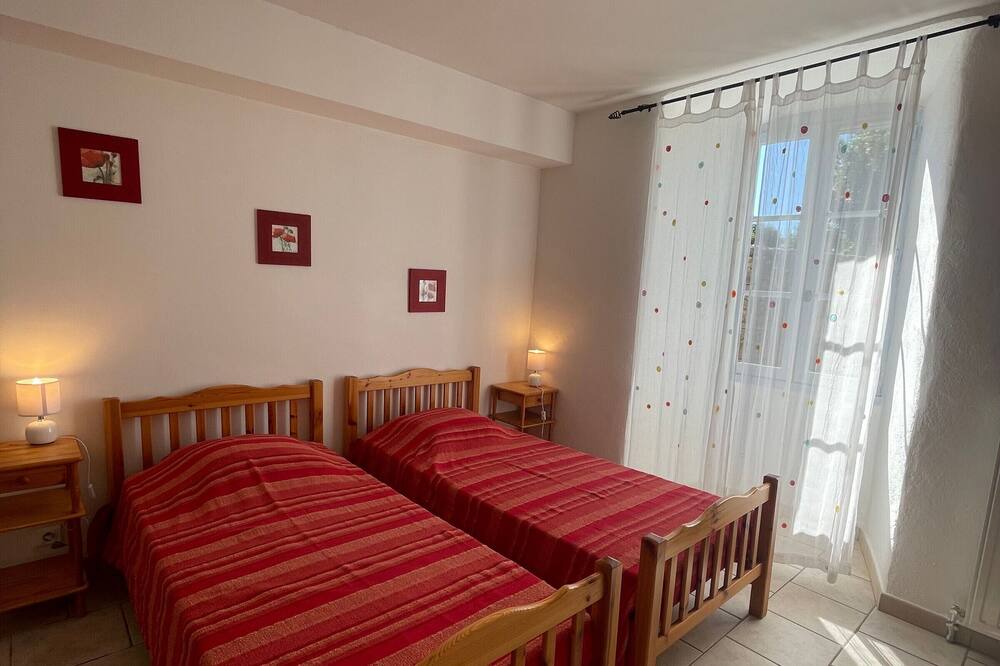 Photo of Bedroom in Saint-Andre-de-Vezines