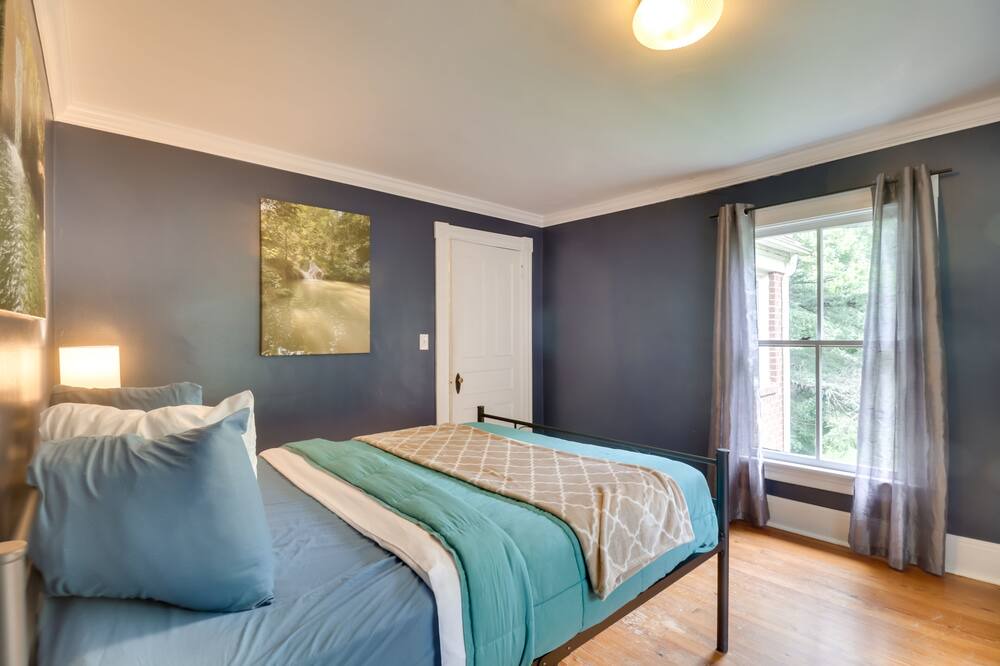 Photo of Bedroom in Spottswood