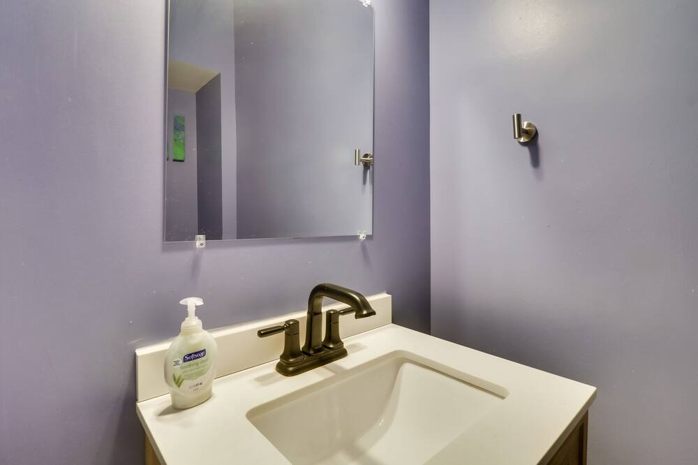 Photo of Bathroom in Spottswood