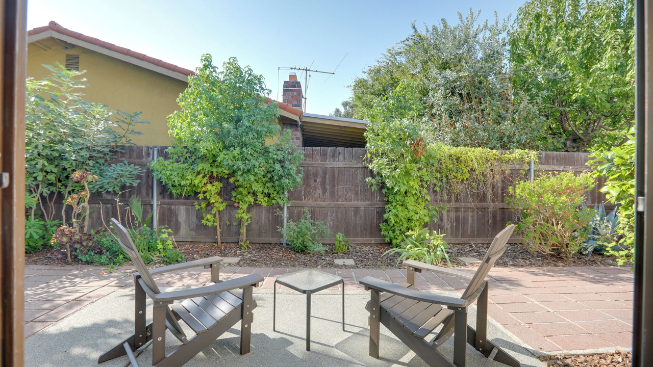 Photo of Patio Balcony in Little Pocket