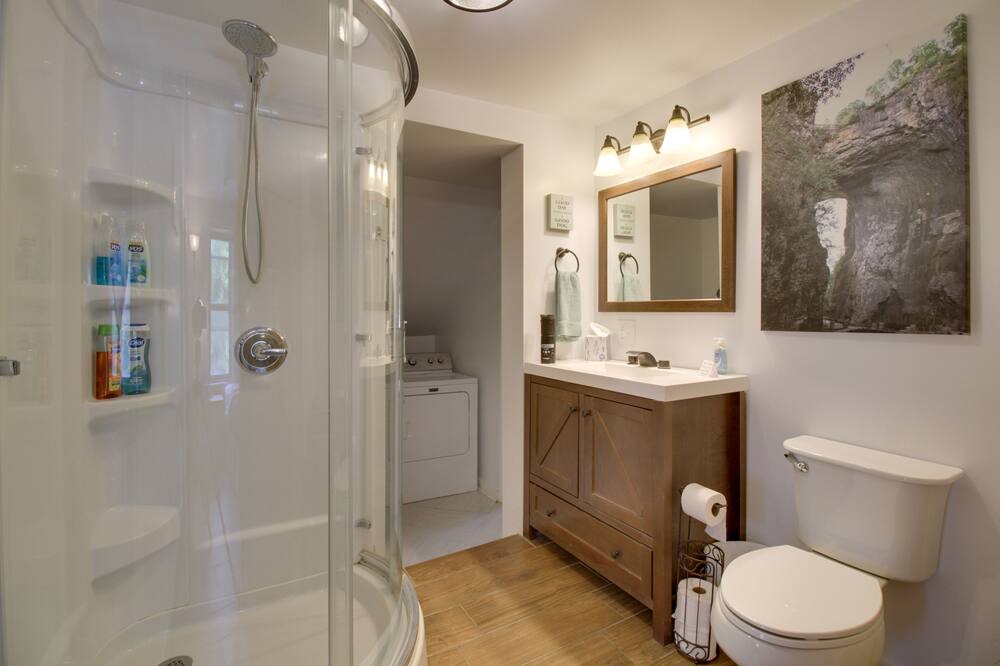 Photo of Bathroom in Spottswood