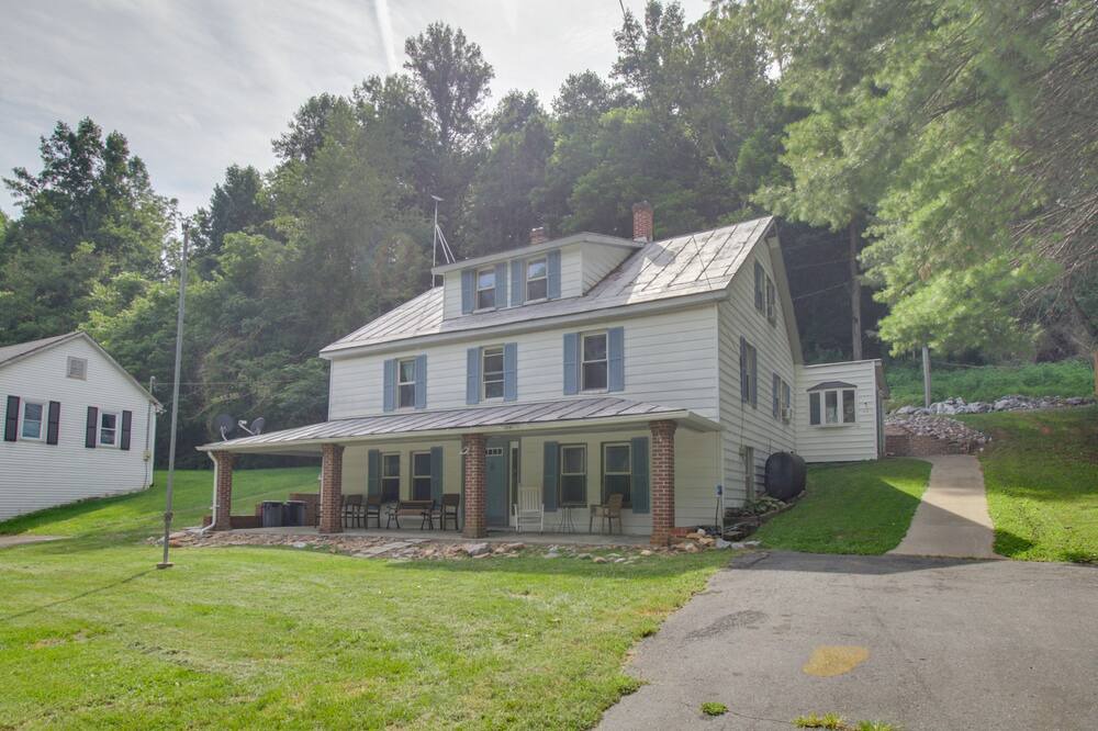Photo of Outdoor in Spottswood