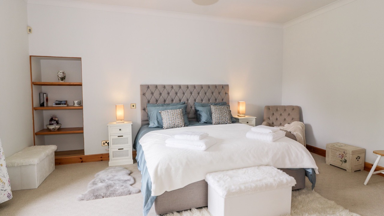 Photo of Others in Falkirk