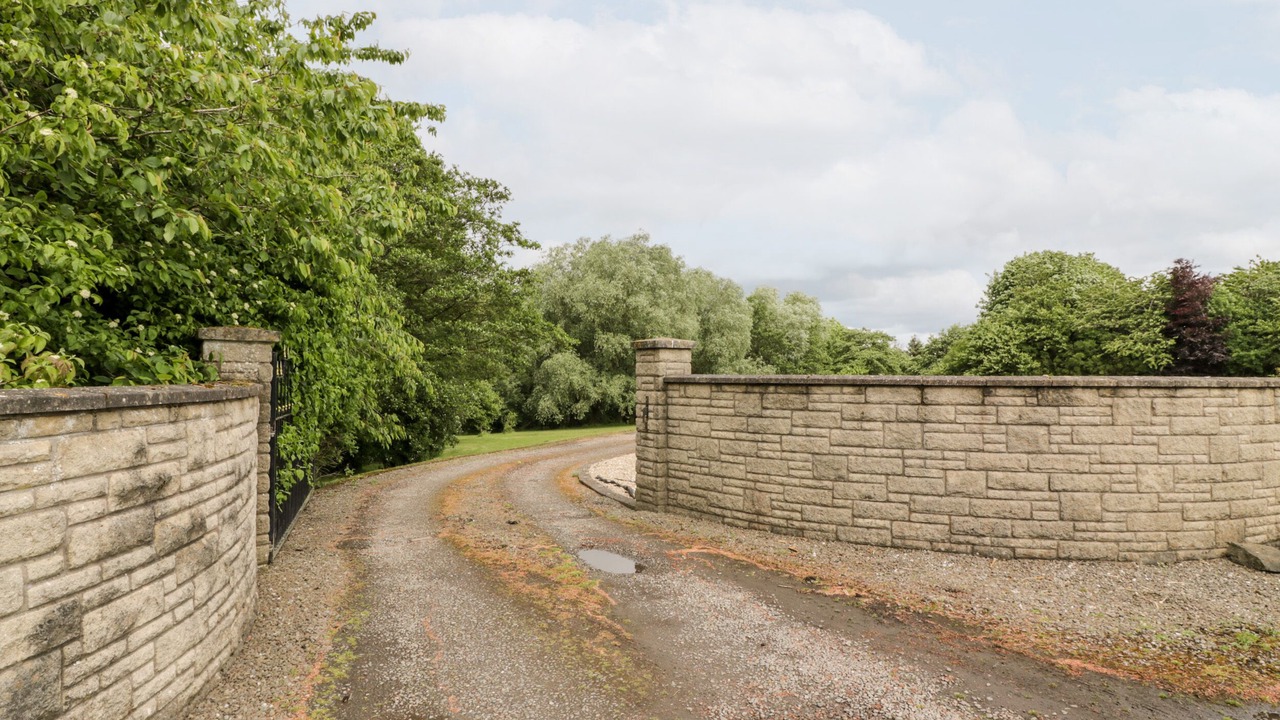 Photo of Others in Falkirk