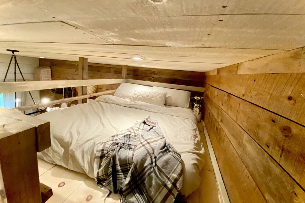 Photo of Bedroom in North Dundas