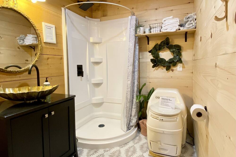 Photo of Bathroom in North Dundas