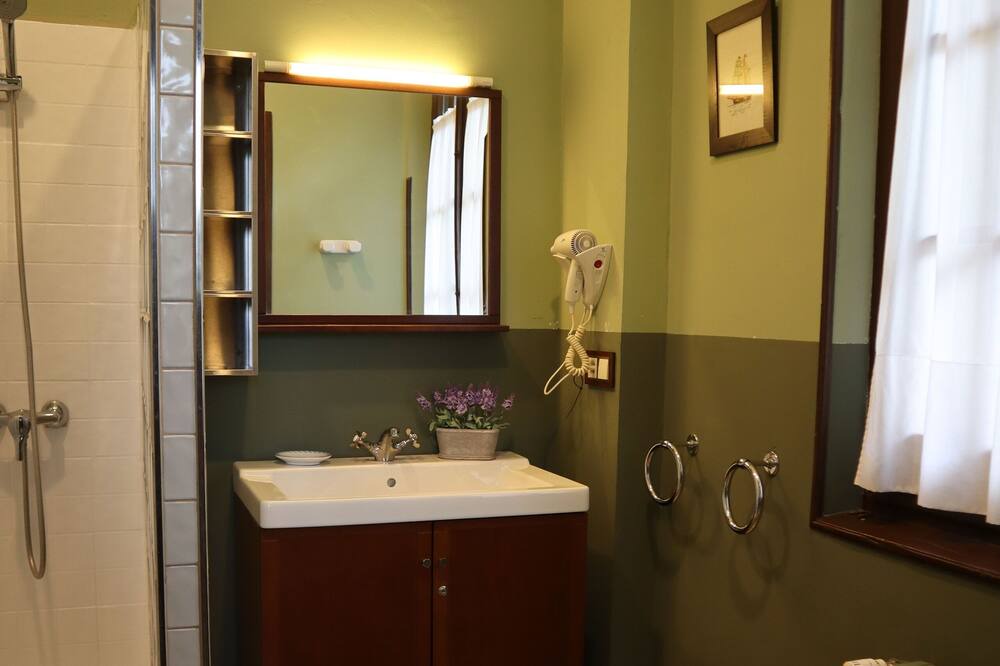 Photo of Bathroom in Milagro
