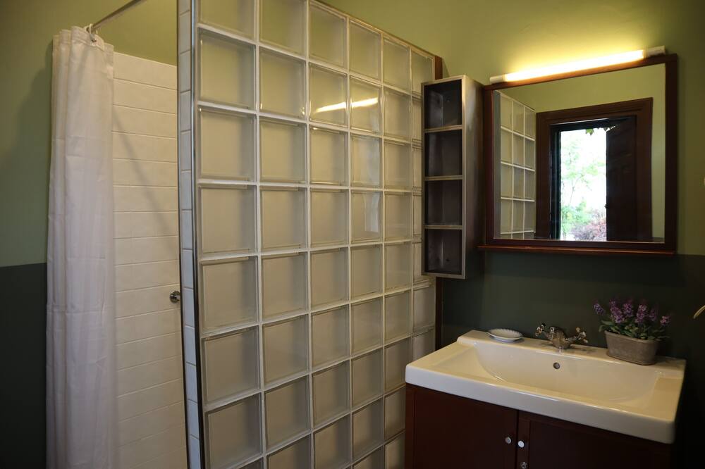 Photo of Bathroom in Milagro