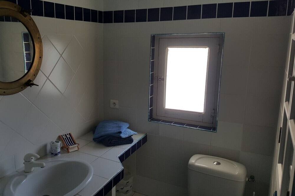 Photo of Bathroom in Ferrals-les-Corbieres