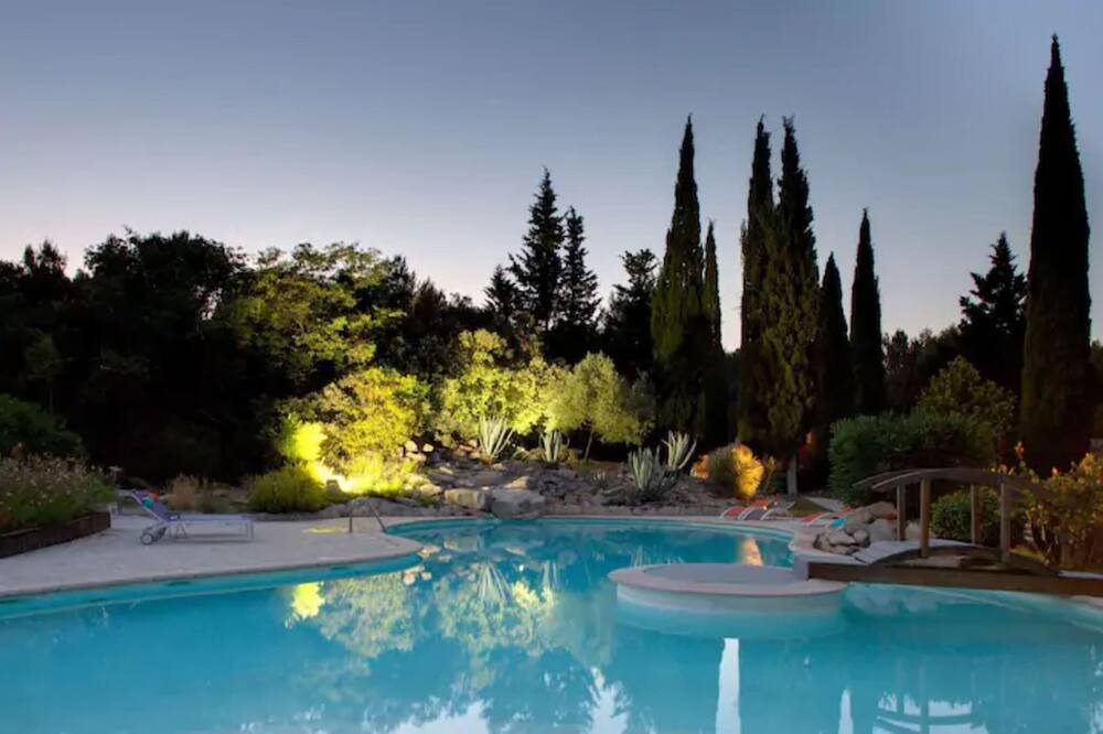 Photo of Outdoor in Aubais