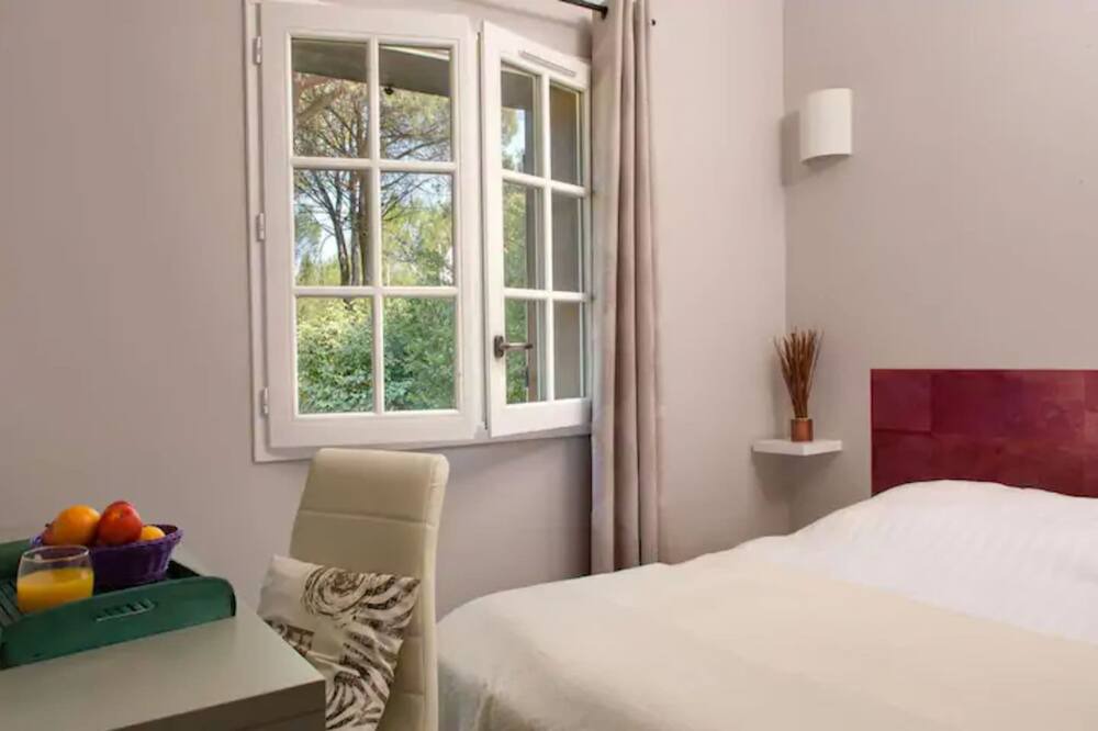 Photo of Bedroom in Aubais