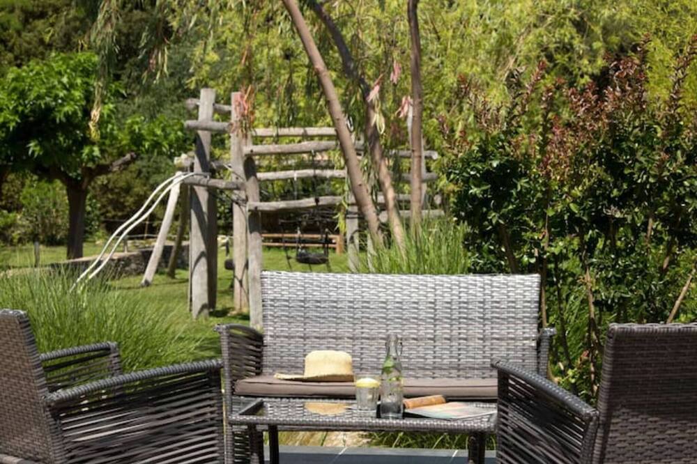 Photo of Outdoor in Aubais