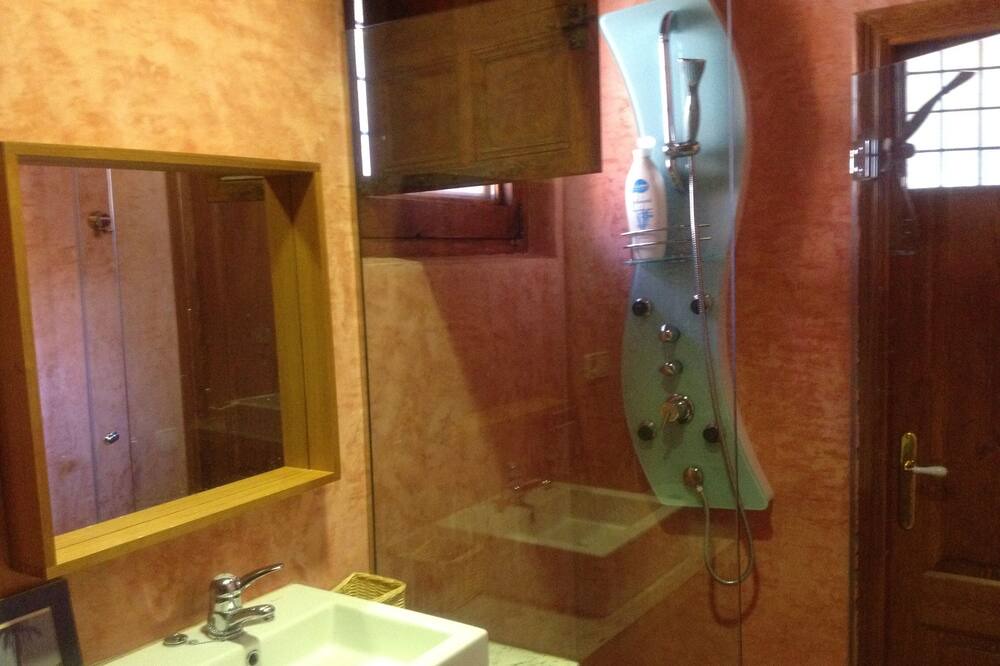 Photo of Bathroom in Bellver de Cerdanya