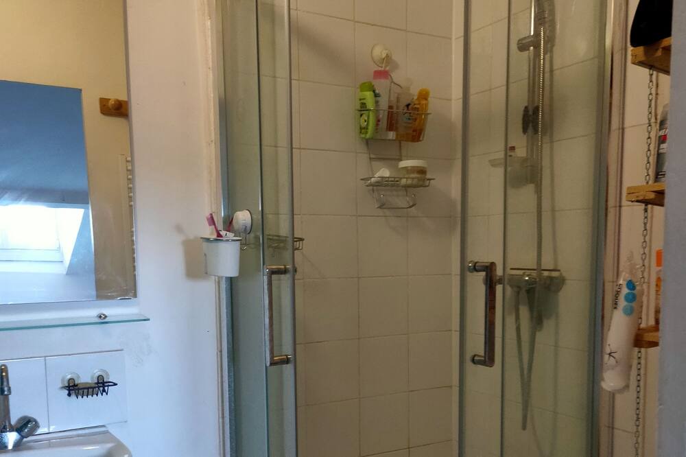 Photo of Bathroom in Clichy
