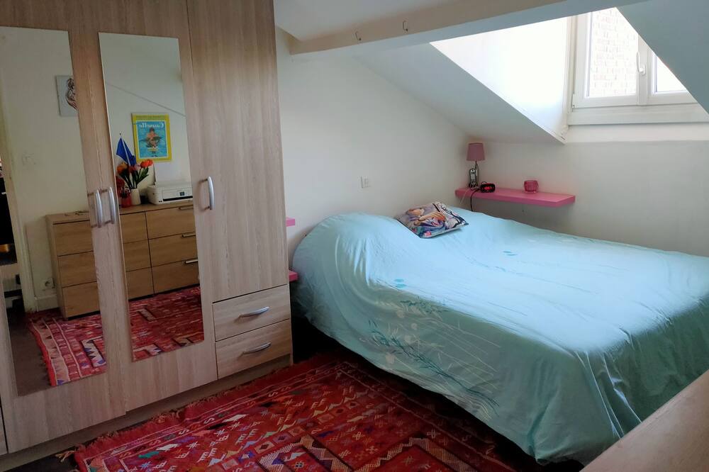 Photo of Bedroom in Clichy