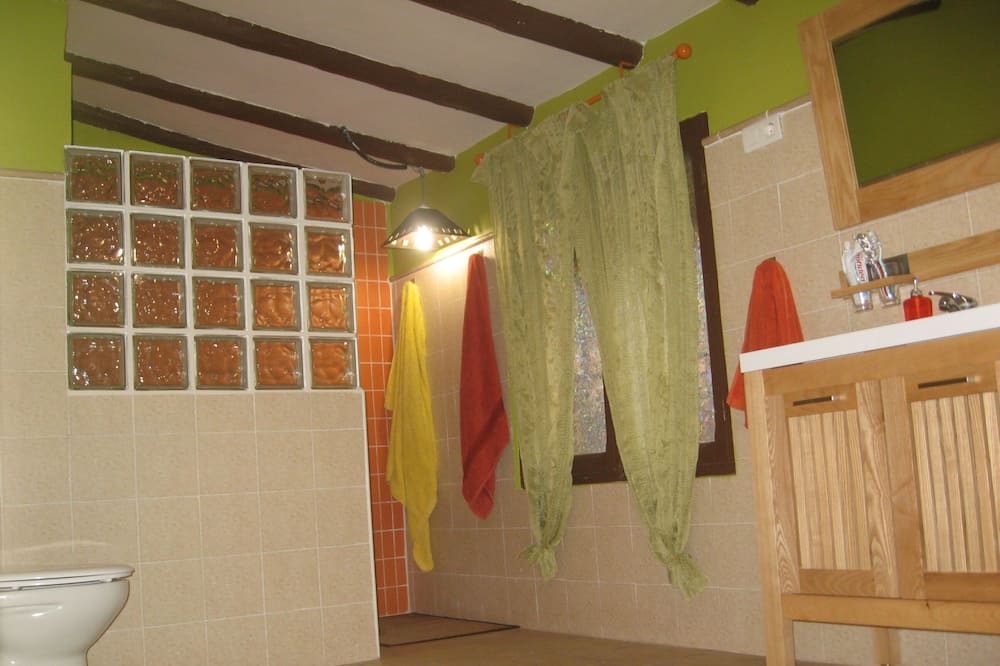 Photo of Bathroom in Pedro Munoz