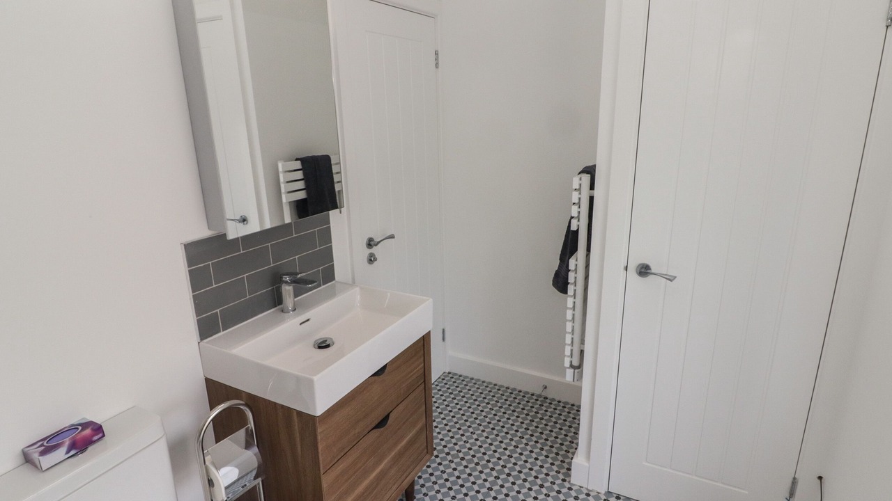 Photo of Others in Pen-clawdd