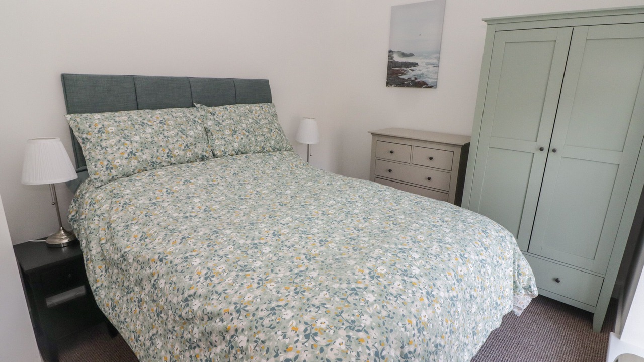 Photo of Others in Pen-clawdd