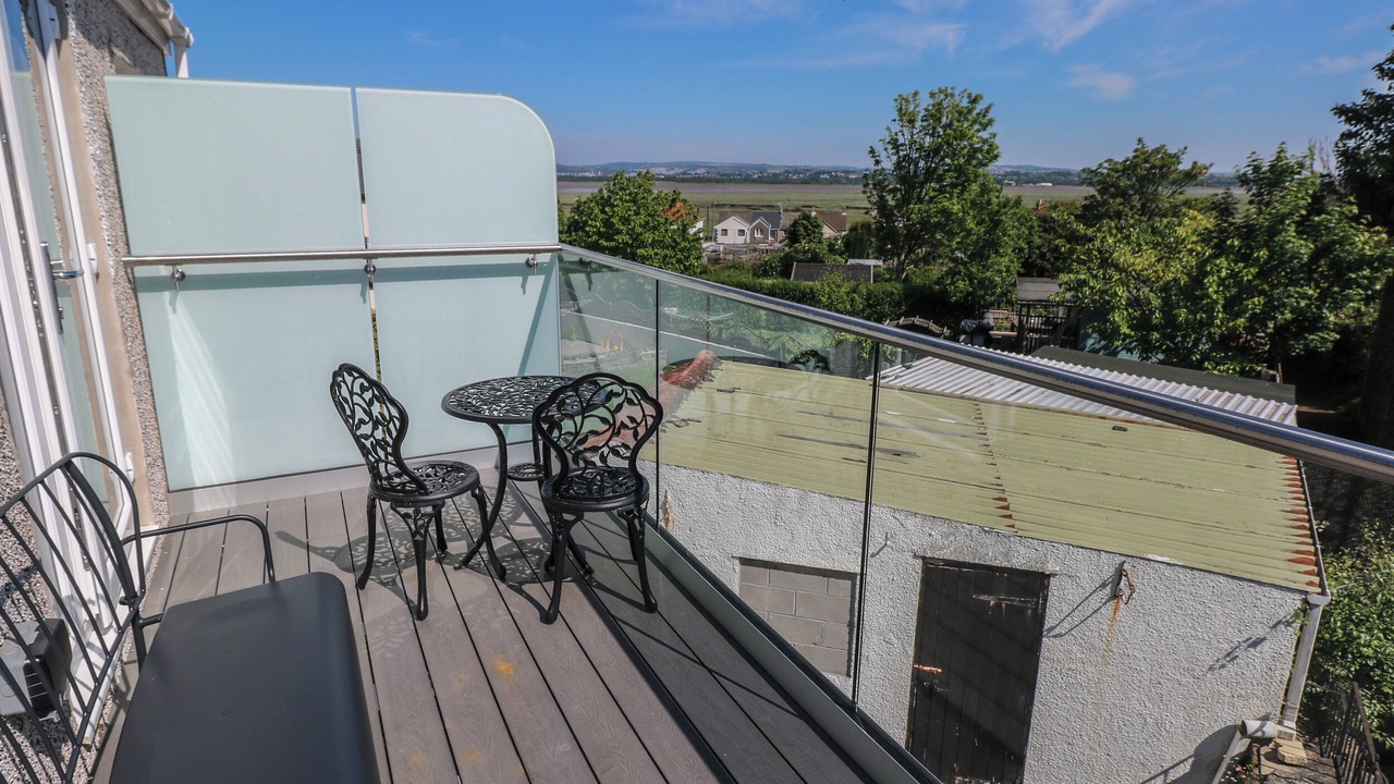 Photo of Outdoor in Pen-clawdd