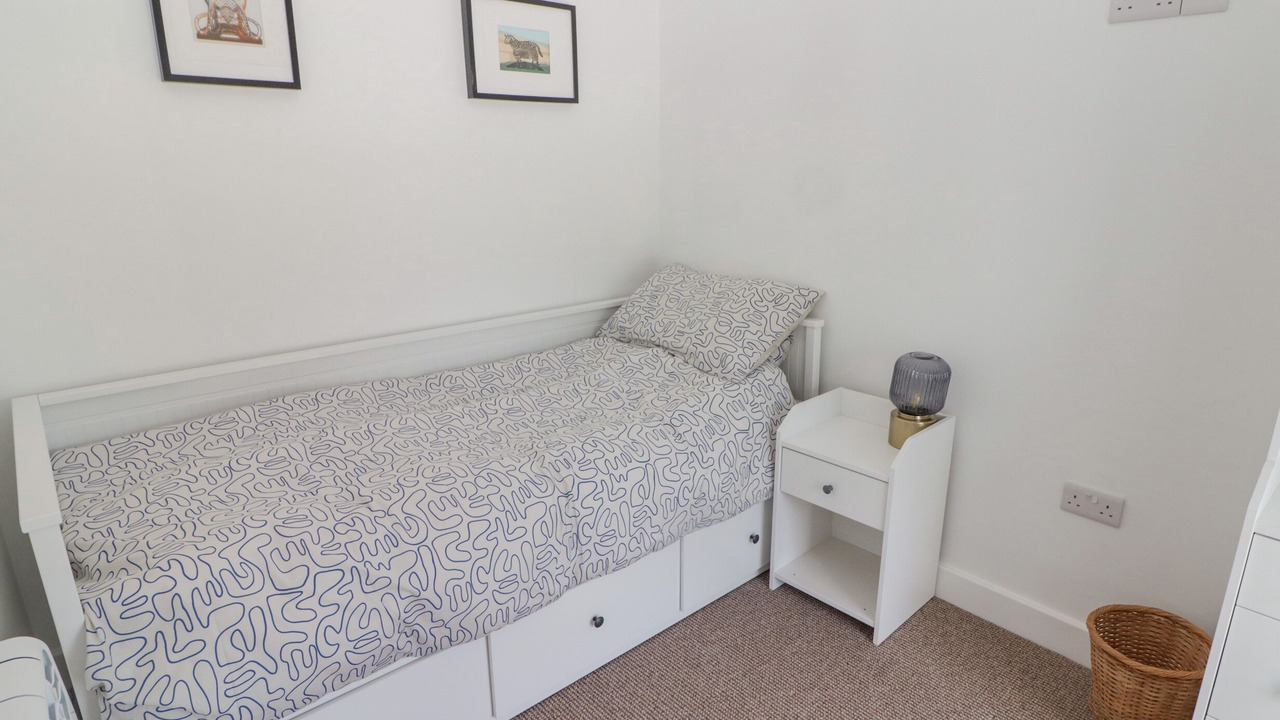 Photo of Others in Pen-clawdd