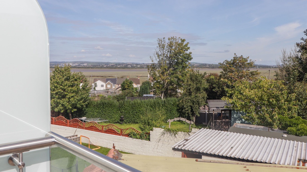 Photo of Outdoor in Pen-clawdd