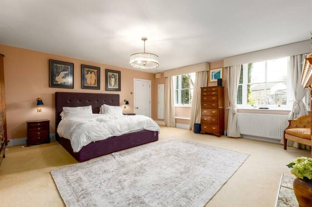 Photo of Bedroom in Kirtlington