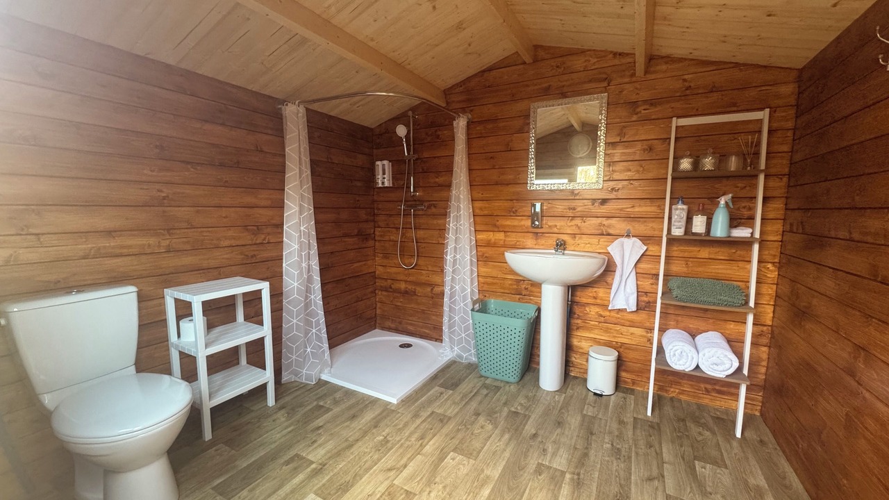 Photo of Bathroom in Crecy-sur-Serre