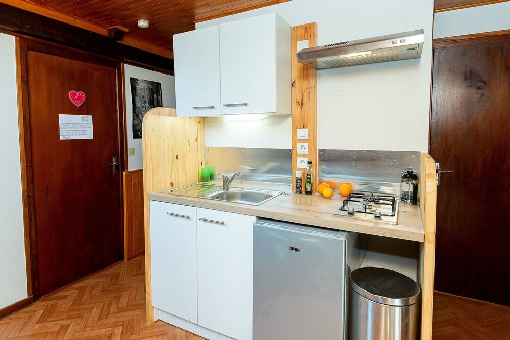 Photo of Kitchen in Lepin-le-Lac
