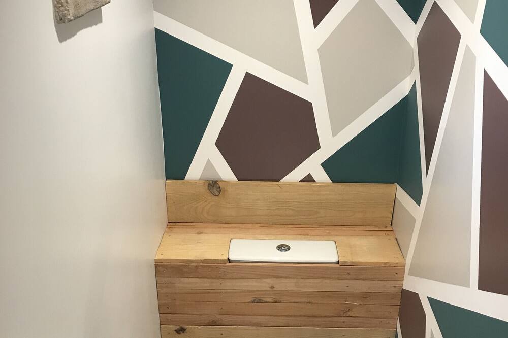 Photo of Bathroom in Lacaugne