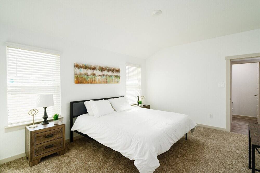 Photo of Bedroom in Iowa Colony