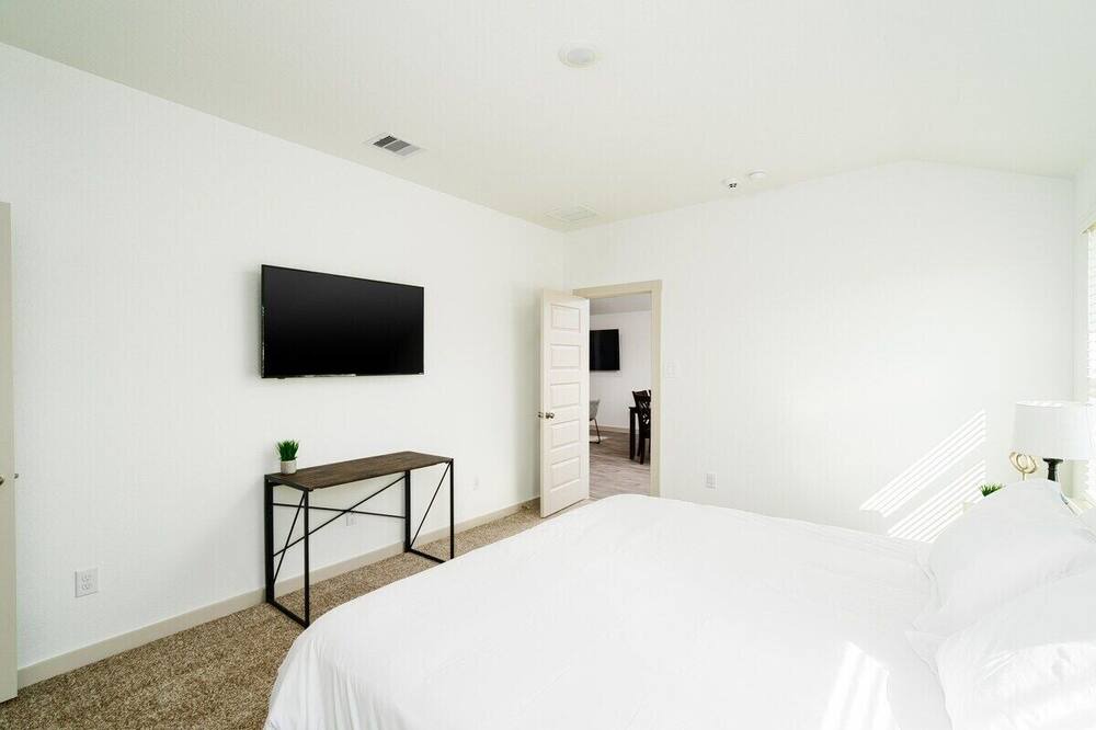 Photo of Bedroom in Iowa Colony