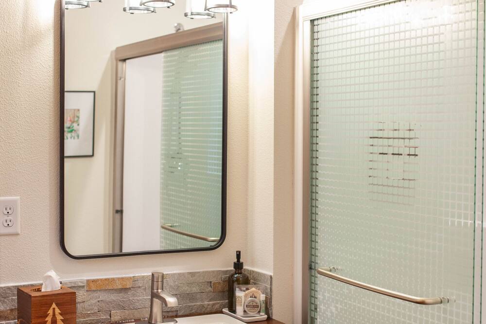 Photo of Bathroom in Carson