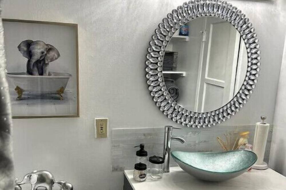 Photo of Bathroom in La Sierra