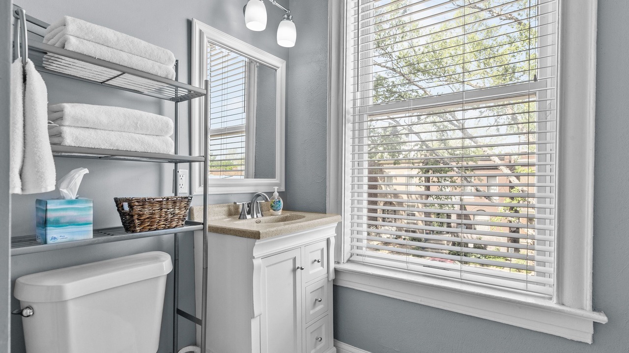 Photo of Bathroom in Shaw