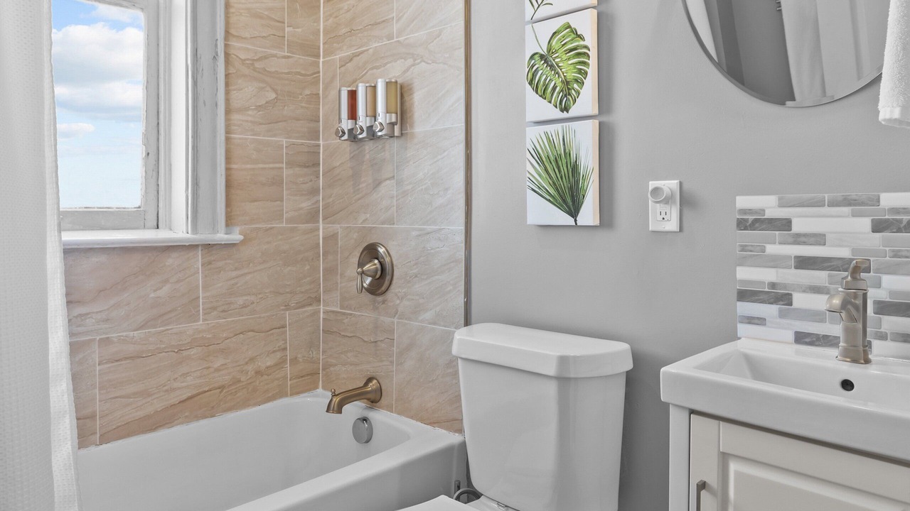 Photo of Bathroom in Shaw