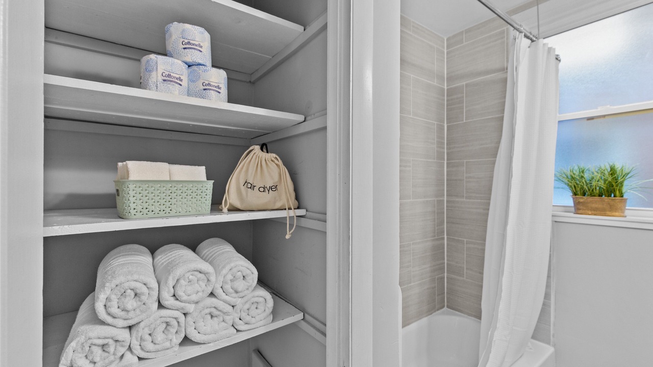 Photo of Bathroom in Southwest Garden