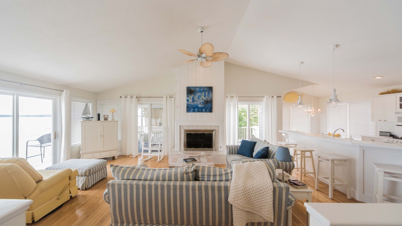 Photo of Livingroom in Gilbertsville
