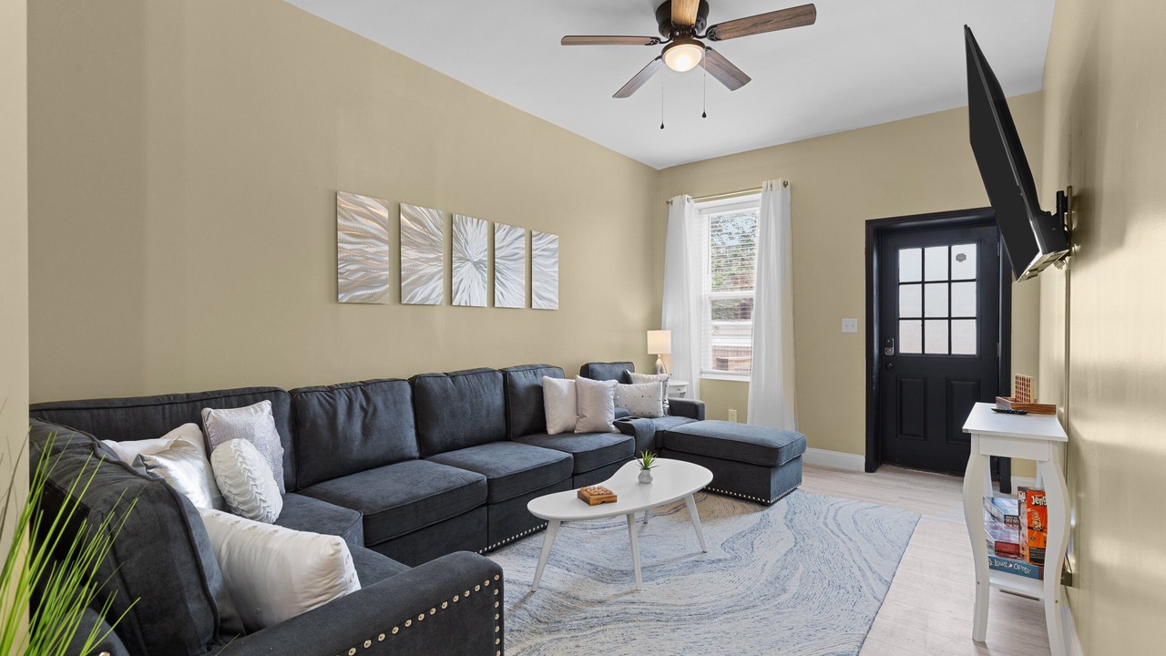 Photo of Livingroom in Downtown St. Louis