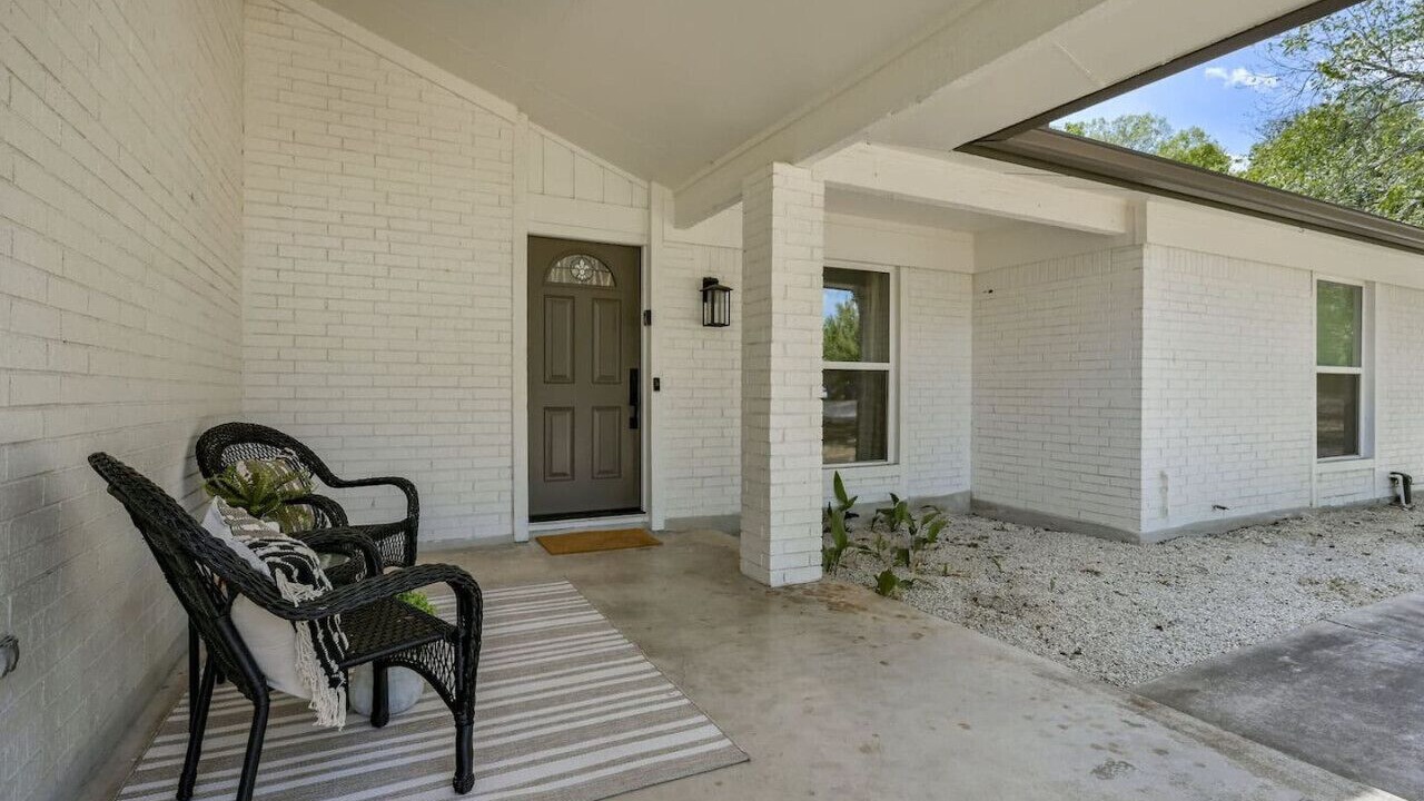 Photo of Patio Balcony in San Leanna
