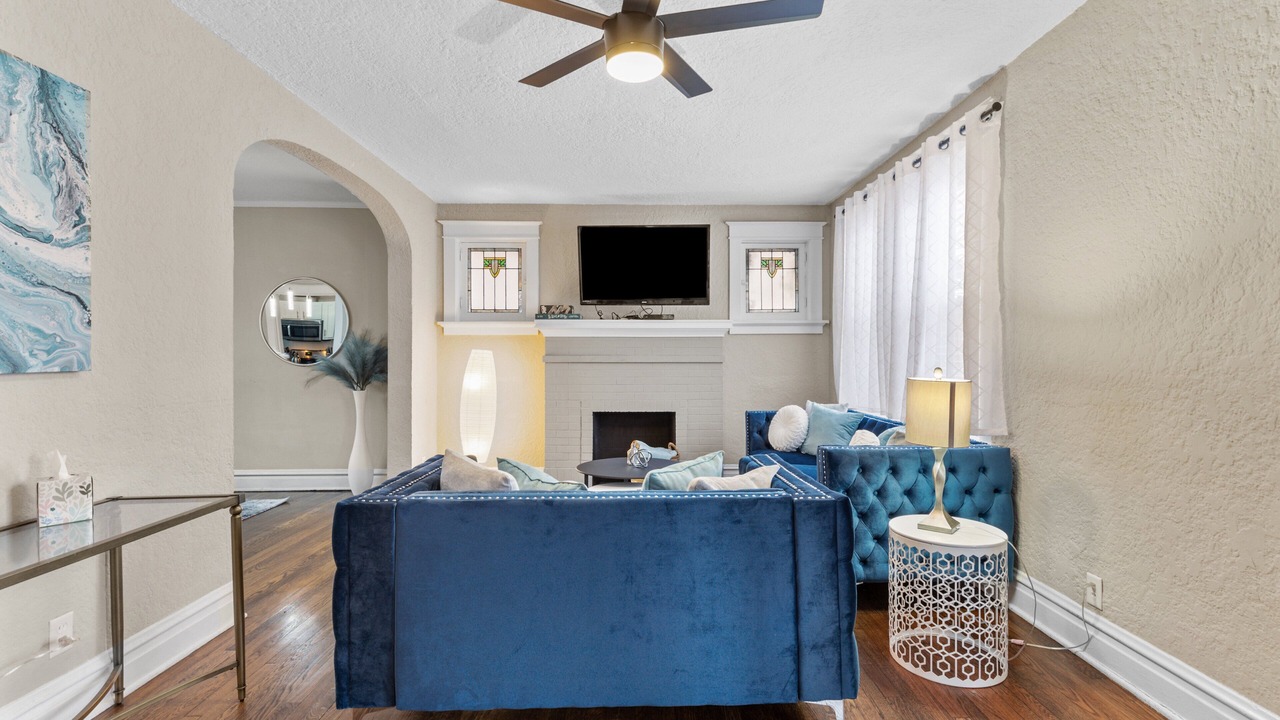Photo of Livingroom in St. Louis